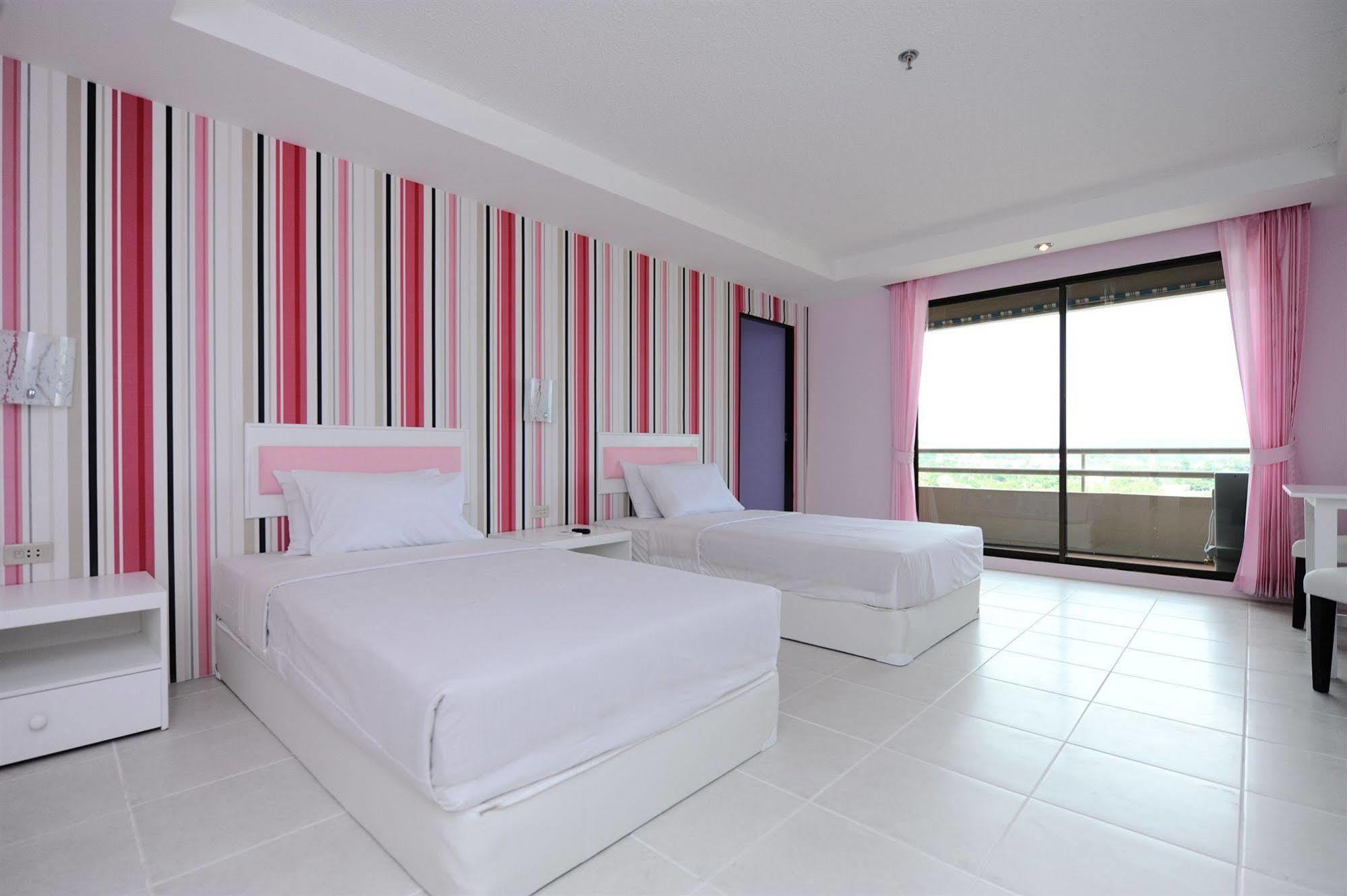 פאטאיה Angket Hip Residence מראה חיצוני תמונה